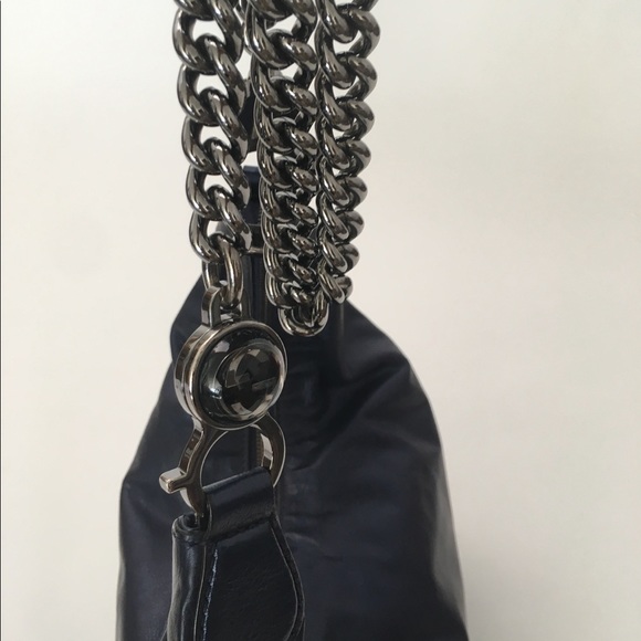 Authentic, Gucci, blue, hobo bag, with gunmetal chain and emblem detail. - Picture 3 of 5